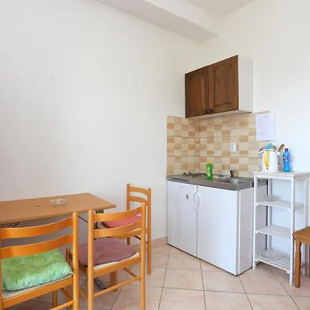 And With Parking Space Gradac, Makarska - 6660 Gasthof Gradac (Split-Dalmatia)