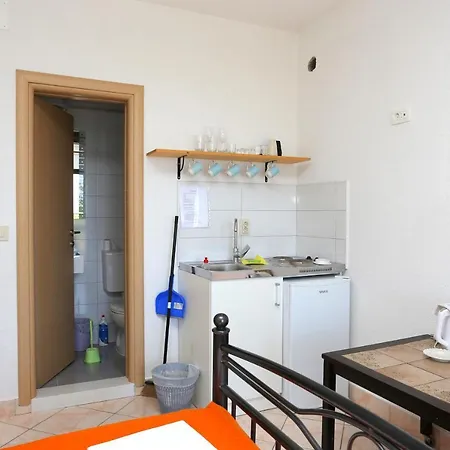 And With Parking Space Gradac, Makarska - 6660 Gasthof 2*